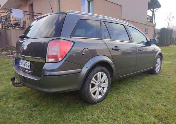 Opel Astra cena 13500 przebieg: 256000, rok produkcji 2010 z Łapy małe 254